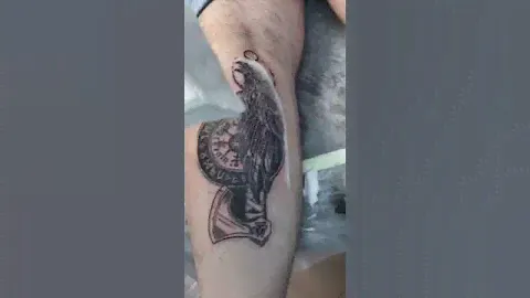 Тату ворона #golovolomkatattoo #татумосква #москватату #tattoo #тату #ворон #тор